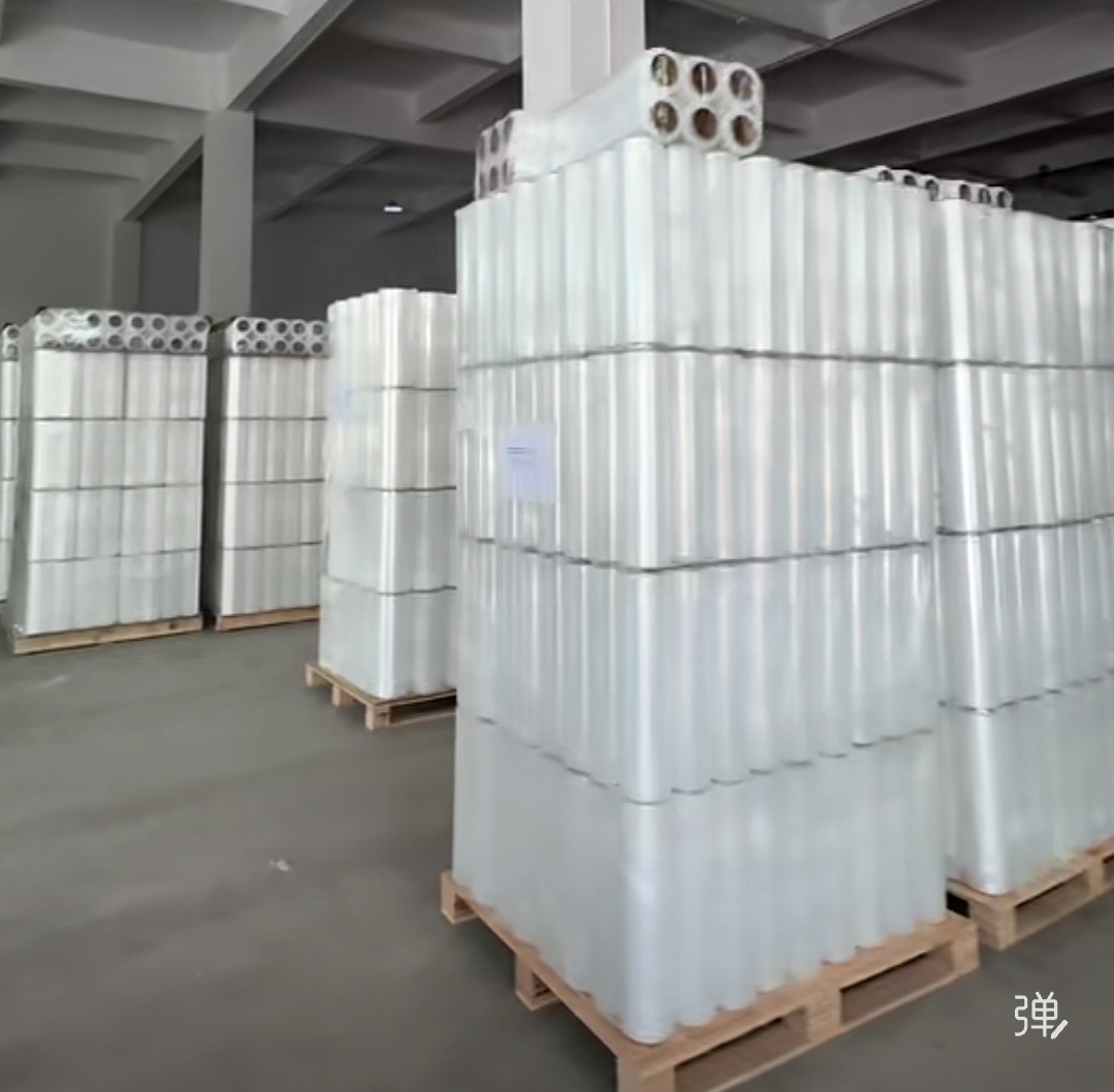 High-elastic stretch wrap with great ductility, high stretch ratio, tear-resistant and durable.