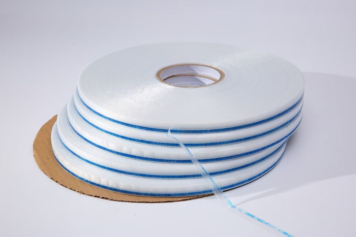 Easy Tear Courier Bag Sealing Tape OPP Material Adhesive Sealing Tape
